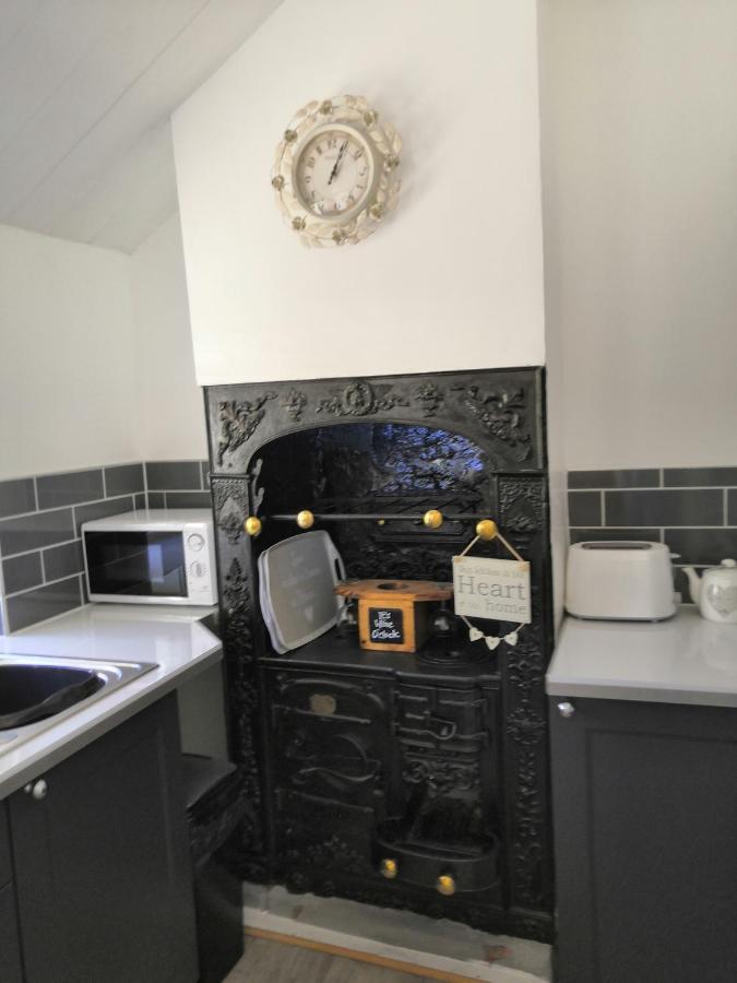 Captivating Isolde Cottage With Pool Near St Ives Camborne Kültér fotó