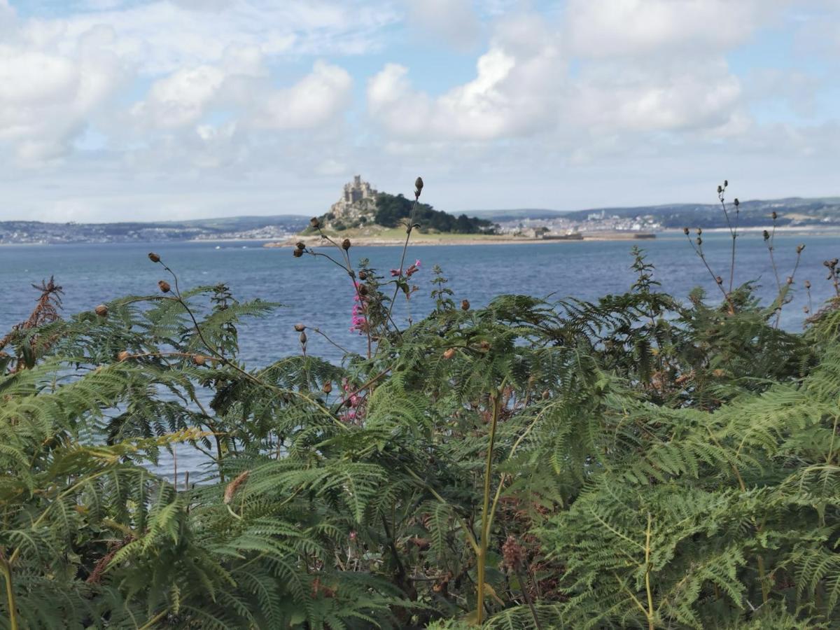 Captivating Isolde Cottage With Pool Near St Ives Camborne Kültér fotó